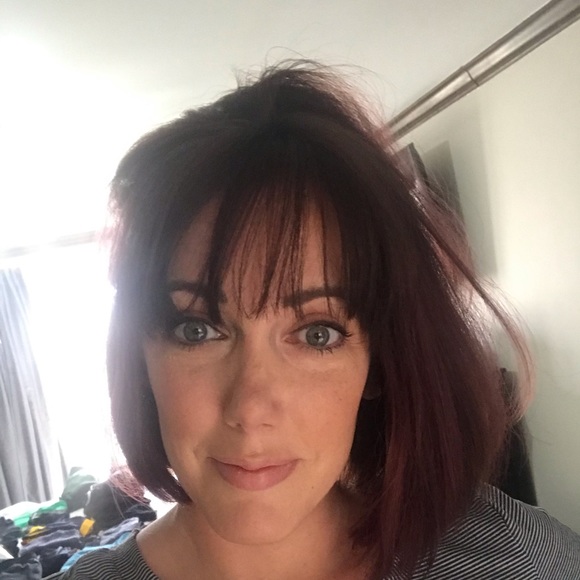 Meet your Posher, Laurie - Picture 1 of 1